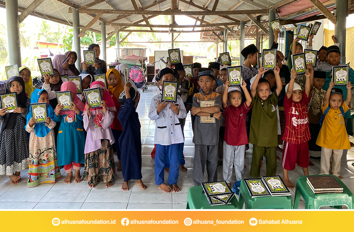 Penyaluran Iqro Ke Pesantren Fastabiqul Khoirots